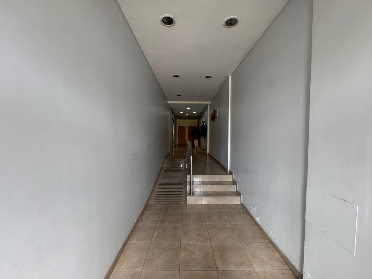 DEPARTAMENTO 2 AMB AL FRENTE. REF. 893