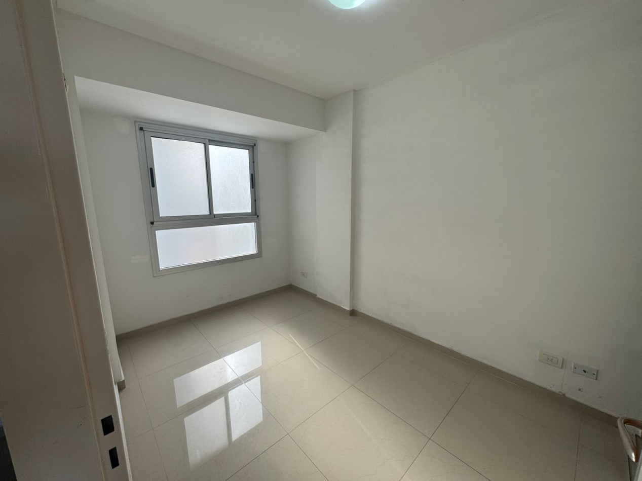 DEPARTAMENTO 2 AMB AL FRENTE. REF. 893