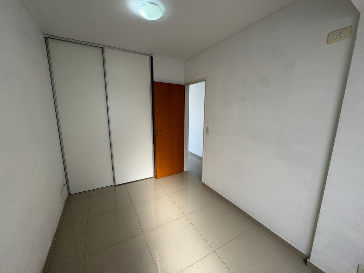 DEPARTAMENTO 2 AMB AL FRENTE. REF. 893