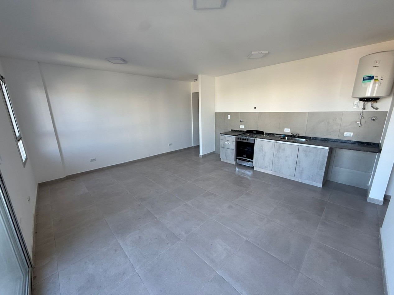 DEPTO 2 AMB CON BALCON CONTRAFRENTE (SIN EXPENSAS) REF. 898/2