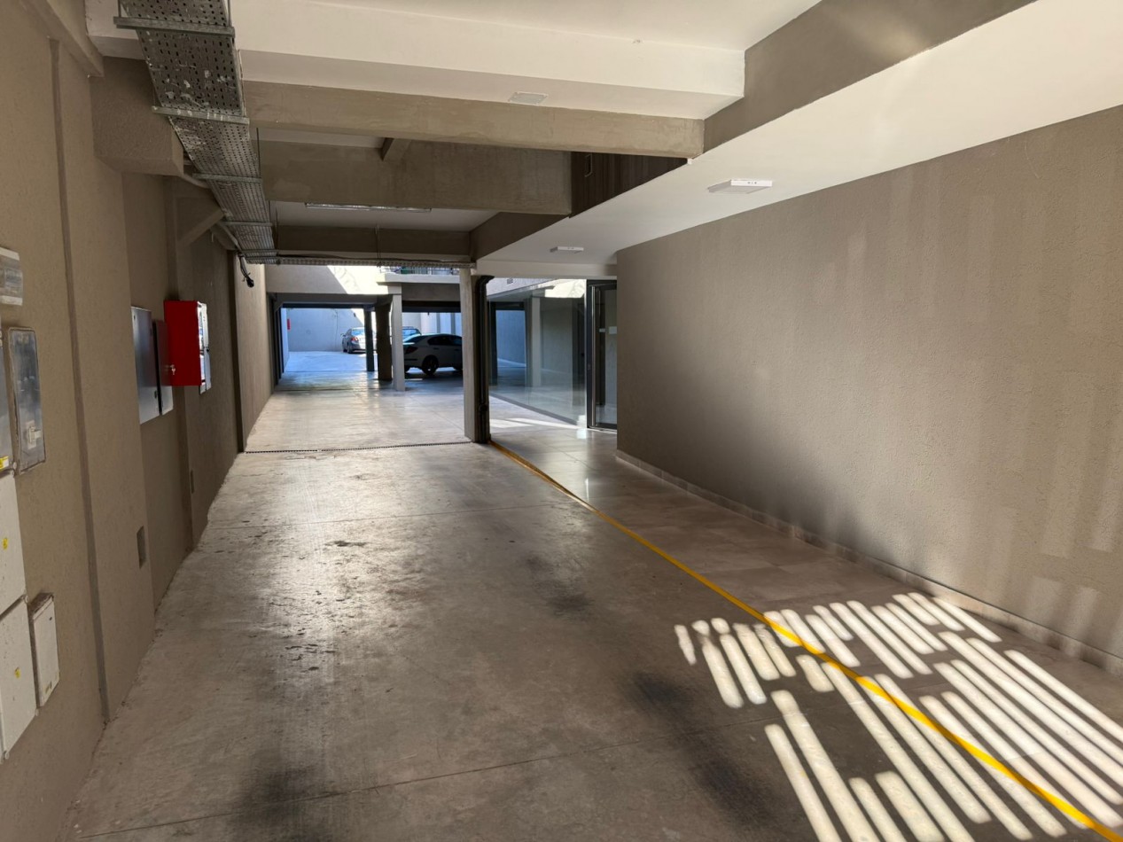 DEPTO 2 AMB CON BALCON CONTRAFRENTE (SIN EXPENSAS) REF. 898/3