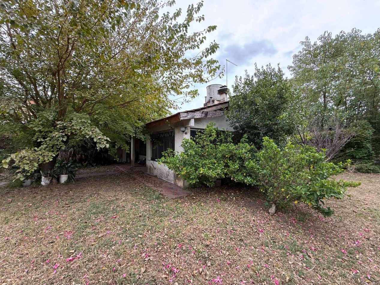 3 LOTES EN BLOCK - 1115M2 - QUINCHO C/ PARRILLA, TOILLETTE, GALERIA Y PILETA DE FIBRA REF. 899