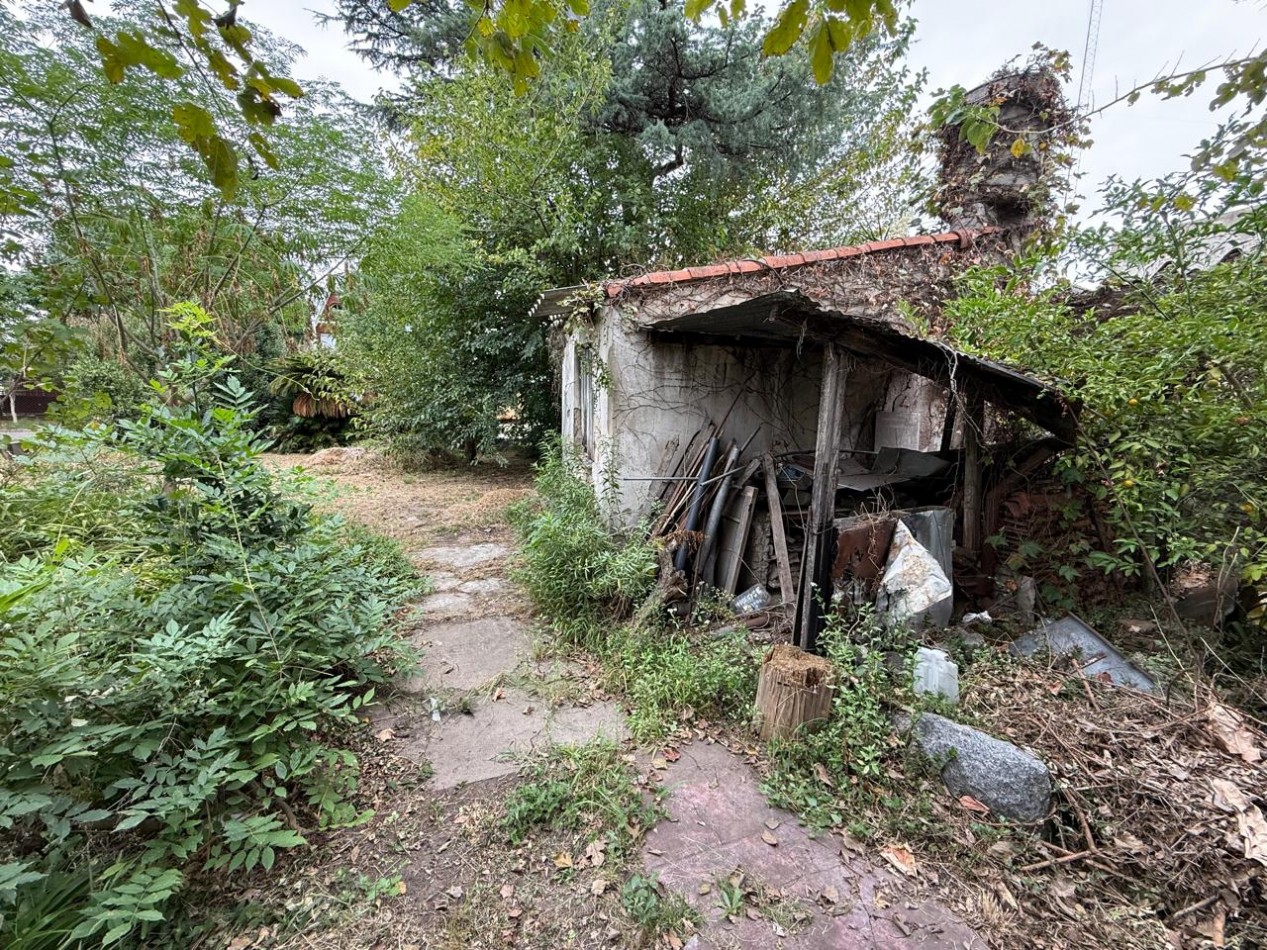 3 LOTES EN BLOCK - 1115M2 - QUINCHO C/ PARRILLA, TOILLETTE, GALERIA Y PILETA DE FIBRA REF. 899