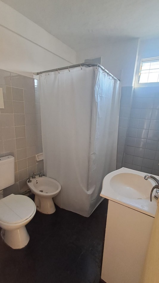 DEPARTAMENTO 2 AMB AL FRENTE. REF. 900