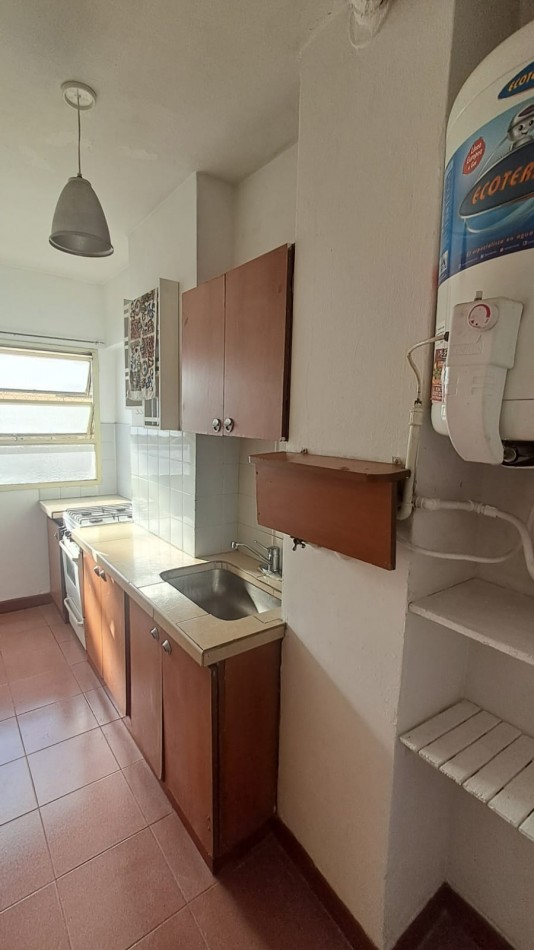 DEPARTAMENTO 2 AMB AL FRENTE. REF. 900