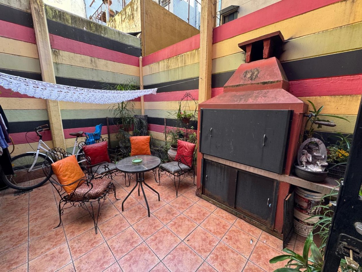 CASA 4 AMB CON PATIO CON PARRILLA EN MIL CASITAS.REF.905