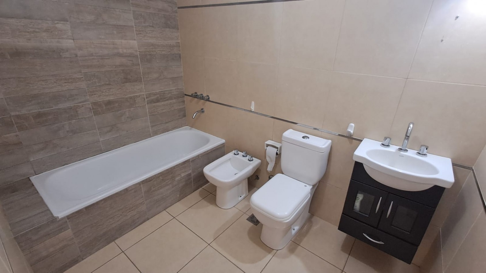 DEPARTAMENTO 2 AMB AL FRENTE CON BALCON.REF.904