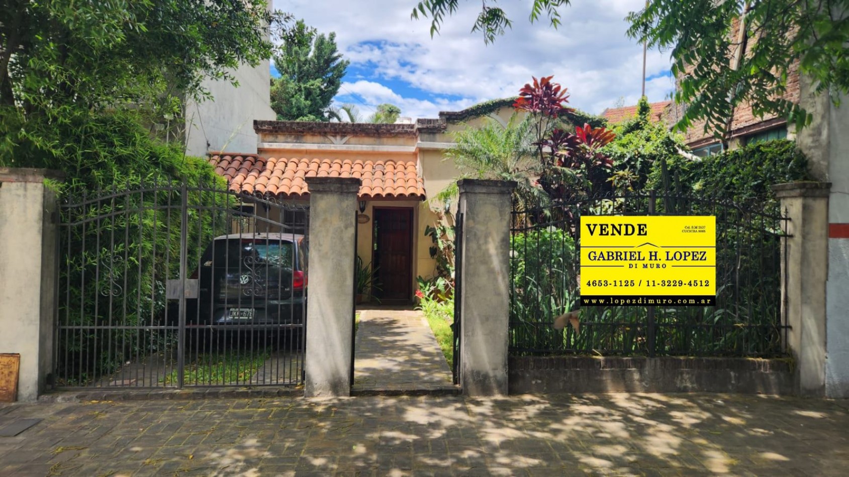 CASA 3 AMB CON COCHERA, PATIO CON LAVADERO Y PARRILLA REF. 909