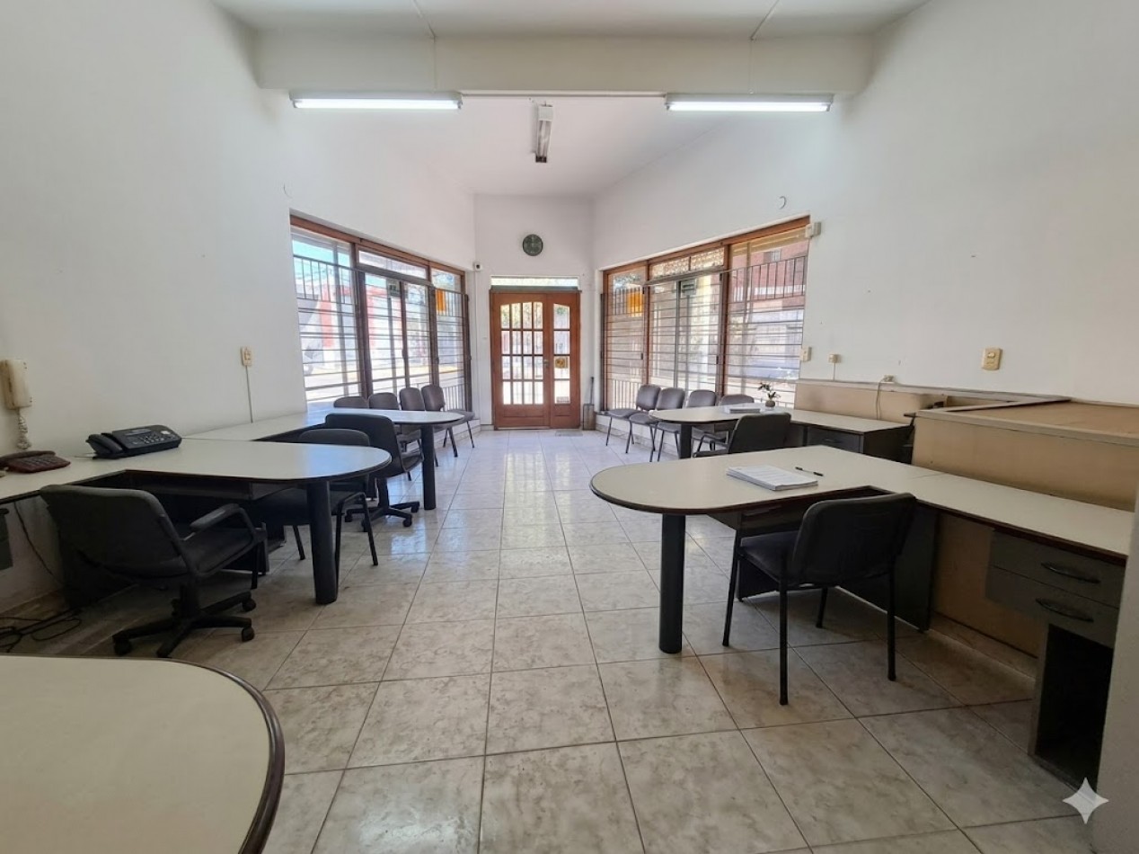 LOCAL CON DEPOSITO + VIVIENDA / OFICINAS