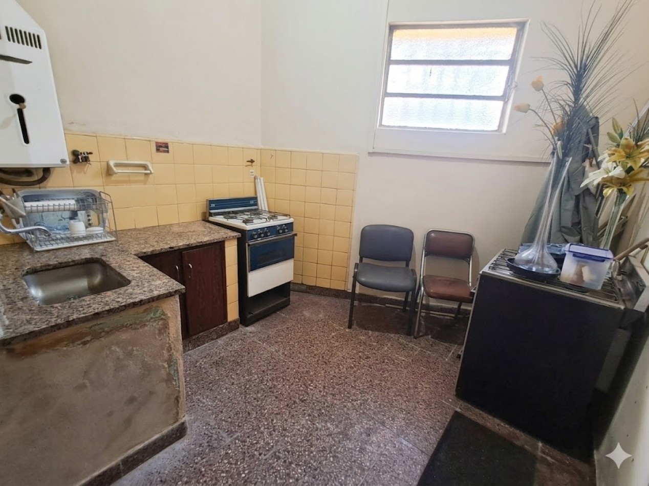 LOCAL CON DEPOSITO + VIVIENDA / OFICINAS
