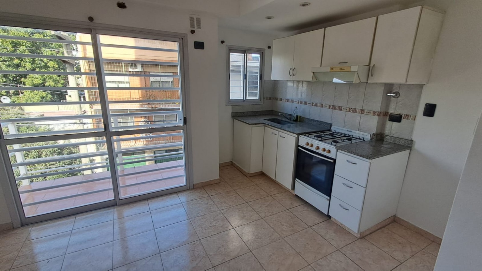DEPARTAMENTO 2 AMB AL FRENTE.REF.922 