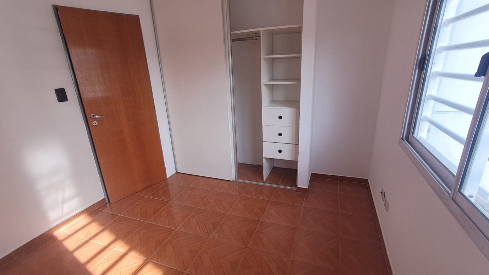 DEPARTAMENTO 2 AMB AL FRENTE.REF.922 