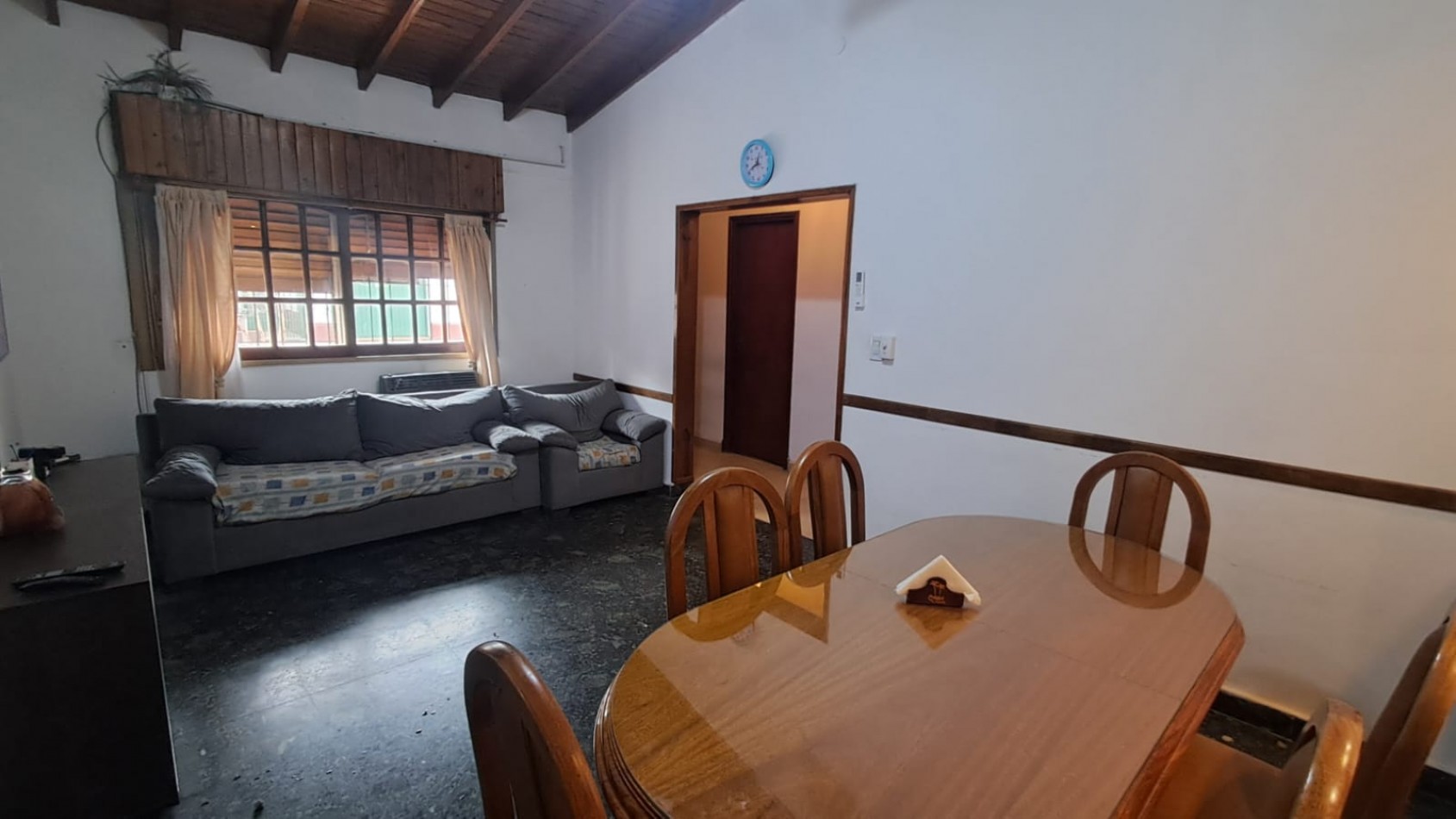 CASA 3 AMB CON PATIO CON PARRILLA, LAVADERO CUBIERTO Y TERRAZA.REF.932