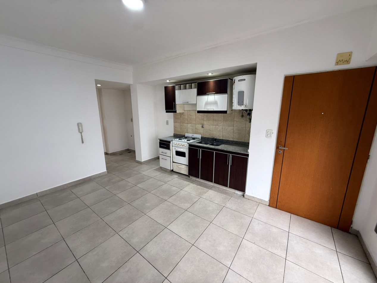 DEPARTAMENTO 2 AMBIENTES CON BALCON FRANCES (CENTRICO).REF.926