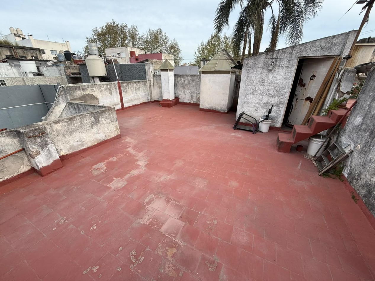 PH 3 AMB CON 2 PATIOS Y TERRAZA POR TODA LA SUPERFICIE (SIN EXPENSAS) REF. 935