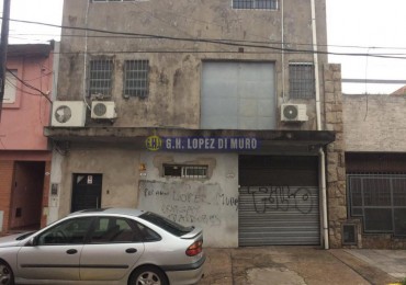 GALPON EN 2 PLANTAS CON ENTREPISO CON OFICINAS Y MONTACARGA. REF 589