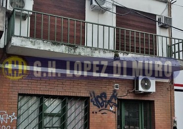 CASA 5AMB CON LOCAL, PATIO Y TERRAZA CON QUINCHO. REF: 688