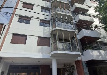 DEPARTAMENTO 4 AMB AL FRENTE, CON BALCON Y COCHERA.REF.833
