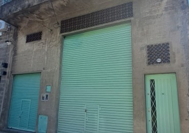 GALPON CON 2 OFICINAS Y VIVIENDA 3 AMB EN PLANTA ALTA
