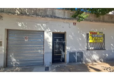 PH 2 PB AL FRENTE CON COCHERA, PATIO Y TERRAZA  "SIN EXPENSAS" REF. 880