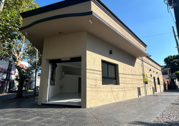 CASA 4 AMBIENTES CON LOCAL, GARAGE Y TERRAZA X T/SUPERFICIE CON LAVADERO (POSIBLE FINANCIACION) ref. 887