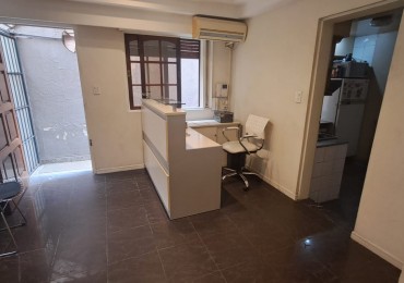 2 PHS COMPUESTO DE GALPON CON BAÑOS Y OFICINAS O VIVIENDA CON PATIO Y 1 DE ELLAS CON TERRAZA