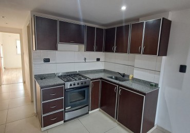 DEPARTAMENTO 2 AMB AL FRENTE CON BALCON.REF.904