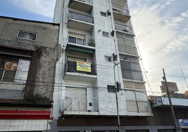 DEPARTAMENTO 2 AMB CON 2 BALCONES AL FRENTE REF. 902