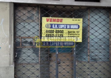 LOCAL DE 15.50MTS2 C/BAÑO. REF 166